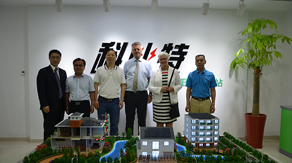 冰岛驻华大使司迪方考察天行在线