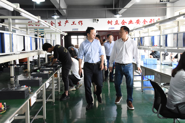 长沙市政协领导一行走访调研委员企业-天行在线