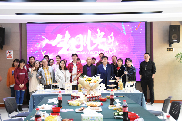 “感恩有你，携手同行”！天行在线举办2022年一季度员工集体生日会